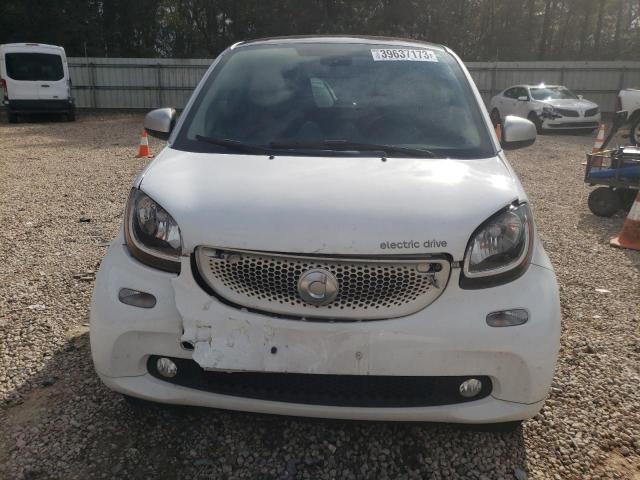 Photo 5 from auction – 2017 SMART FORTWO with VIN WMEFJ9BA6HK226725