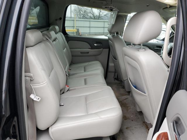 Photo 10 from auction – 2010 CHEVROLET AVALANCHE with VIN 3GNVKFE01AG266420