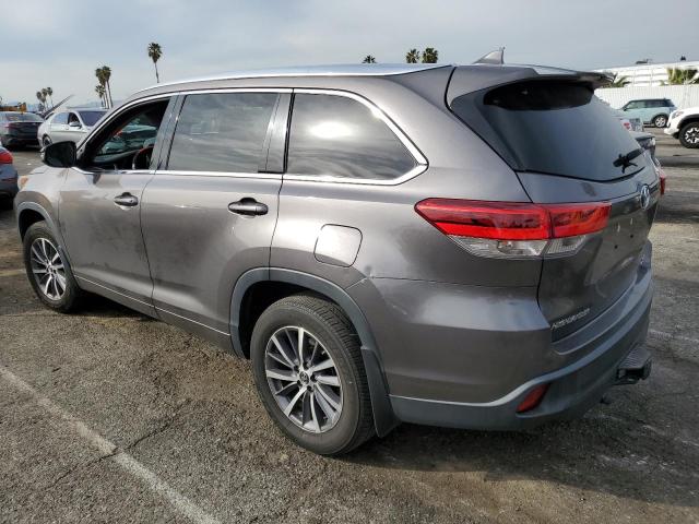 Photo 2 from auction – 2017 TOYOTA HIGHLANDER with VIN 5TDJZRFH2HS430486