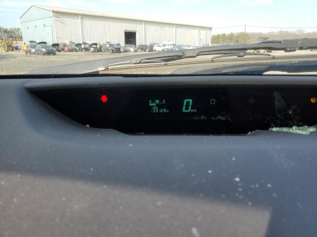 Photo 9 from auction – 2005 TOYOTA PRIUS with VIN JTDKB20U850118127