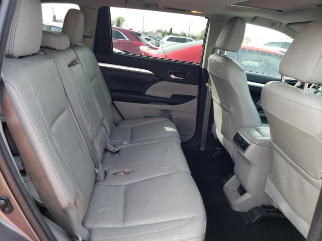 Photo 11 from auction – 2015 TOYOTA HIGHLANDER with VIN 5TDJKRFH7FS214621