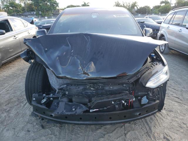 Photo 5 from auction – 2016 TESLA MODEL X with VIN 5YJXCDE29GF030231