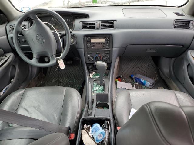 Photo 8 from auction – 2000 TOYOTA CAMRY CE with VIN 4T1BG22K9YU626323