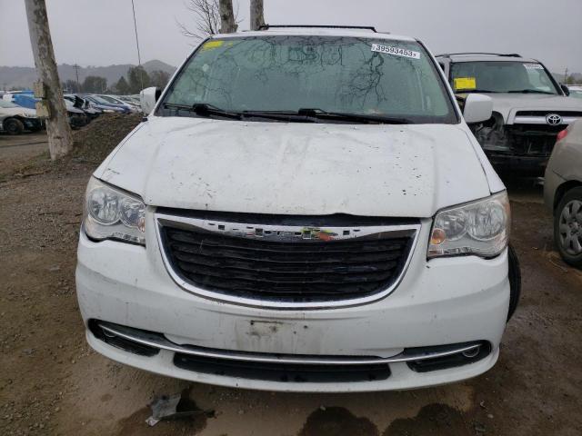 Photo 5 from auction – 2014 CHRYSLER TOWN & COU with VIN 2C4RC1BG0ER272401