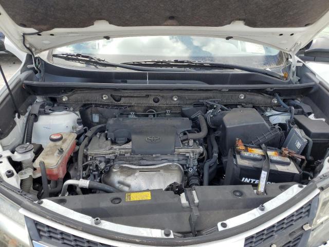 Photo 12 from auction – 2014 TOYOTA RAV4 LE with VIN JTMZFREV4EJ022454