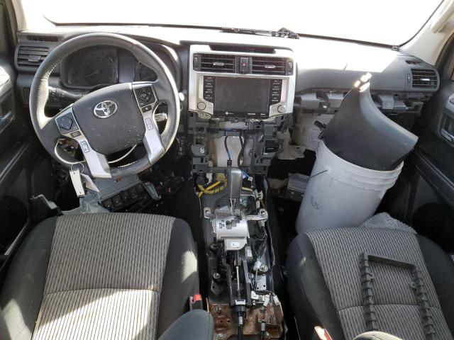Photo 8 from auction – 2022 TOYOTA 4RUNNER SR with VIN JTEMU5JR5N6071033