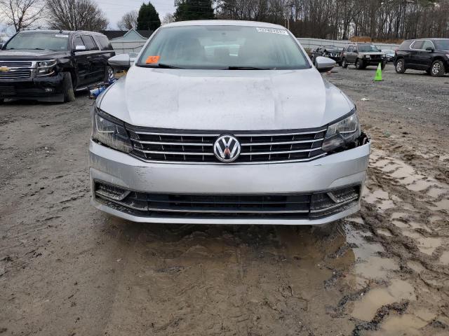 Photo 5 from auction – 2016 VOLKSWAGEN PASSAT with VIN 1VWAT7A3XGC024129