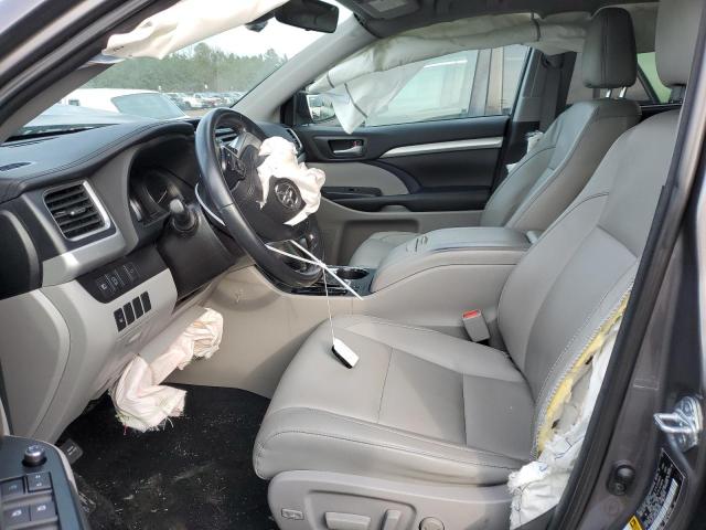 Photo 7 from auction – 2018 TOYOTA HIGHLANDER with VIN 5TDJZRFH3JS825377