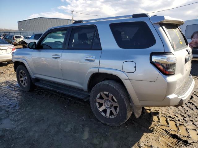 Photo 2 from auction – 2016 TOYOTA 4RUNNER SR with VIN JTEBU5JR2G5277314