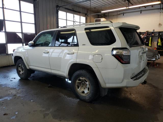 Photo 2 from auction – 2017 TOYOTA 4RUNNER SR with VIN JTEBU5JR8H5476501