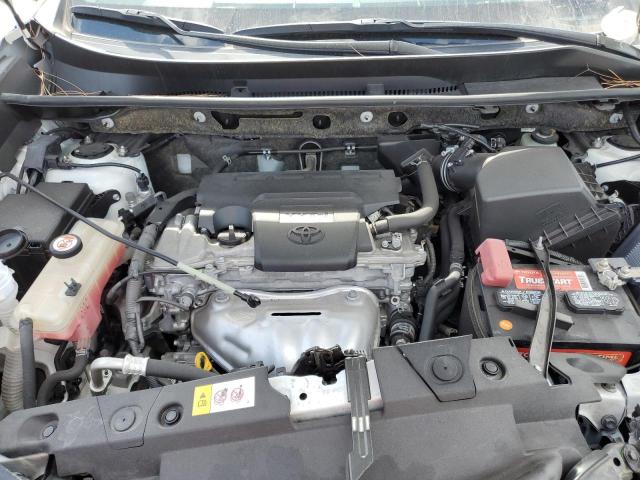 Photo 12 from auction – 2018 TOYOTA RAV4 LE with VIN JTMZFREV2JJ160682