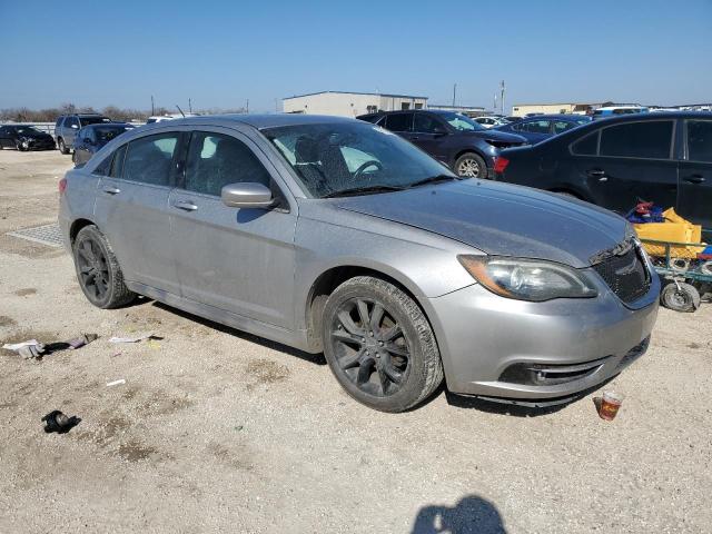 Photo 4 from auction – 2014 CHRYSLER 200 LIMITE with VIN 1C3CCBCG3EN165046
