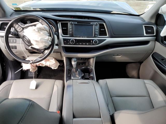 Photo 8 from auction – 2018 TOYOTA HIGHLANDER with VIN 5TDJZRFH3JS825377