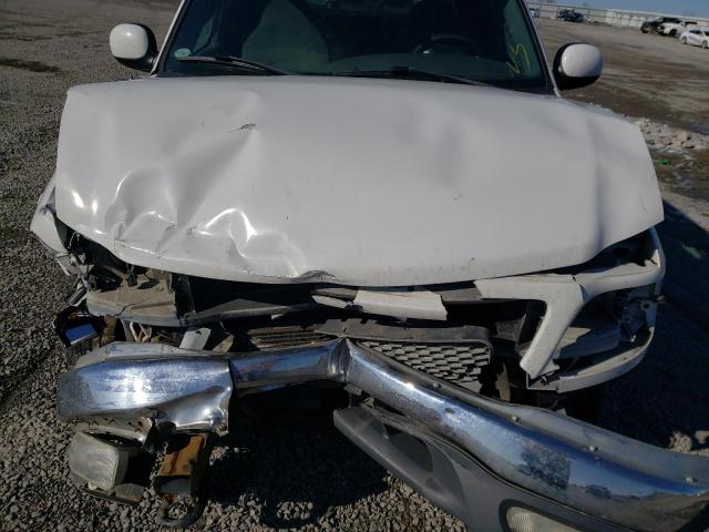 Photo 11 from auction – 2000 FORD F150 with VIN 1FTPX18L2YNB32903