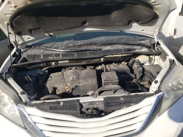 Photo 12 from auction – 2017 TOYOTA SIENNA LE with VIN 5TDJZ3DC3HS173102