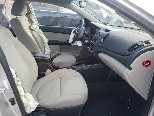 Photo 7 from auction – 2010 KIA FORTE with VIN KNAFU4A21A5173517