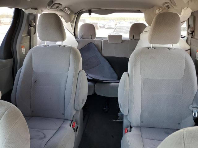 Photo 10 from auction – 2015 TOYOTA SIENNA LE with VIN 5TDJK3DC2FS117962