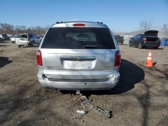 Photo 6 from auction – 2005 CHRYSLER TOWN & COU with VIN 2C4GP54L05R433178