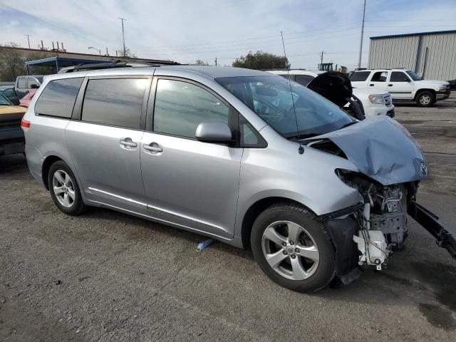 Photo 4 from auction – 2013 TOYOTA SIENNA LE with VIN 5TDKK3DC8DS340122