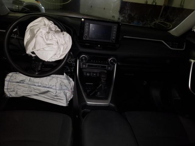 Photo 7 from auction – 2019 TOYOTA RAV4 LE with VIN 2T3F1RFVXKW063622
