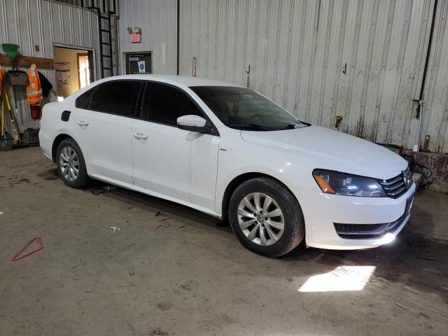 Photo 4 from auction – 2015 VOLKSWAGEN PASSAT S with VIN 1VWAT7A3XFC079985