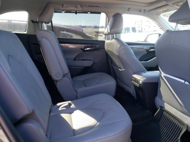 Photo 11 from auction – 2021 TOYOTA HIGHLANDER with VIN 5TDFZRBHXMS148294