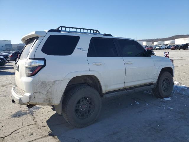 Photo 3 from auction – 2018 TOYOTA 4RUNNER SR with VIN JTEBU5JR9J5484273
