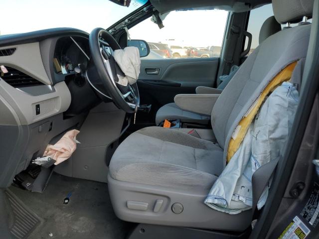 Photo 7 from auction – 2015 TOYOTA SIENNA LE with VIN 5TDJK3DC2FS117962