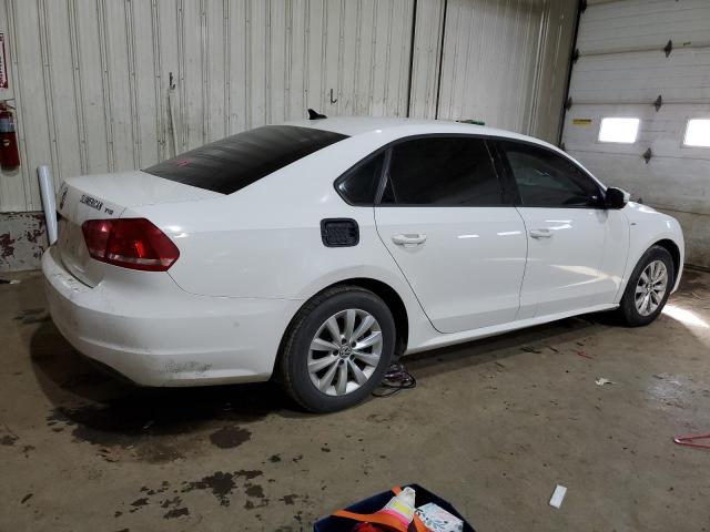 Photo 3 from auction – 2015 VOLKSWAGEN PASSAT S with VIN 1VWAT7A3XFC079985