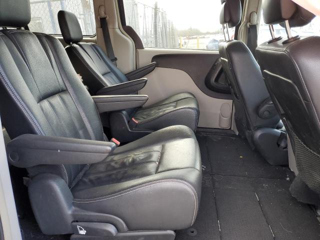 Photo 11 from auction – 2014 CHRYSLER TOWN & COU with VIN 2C4RC1BG6ER220920