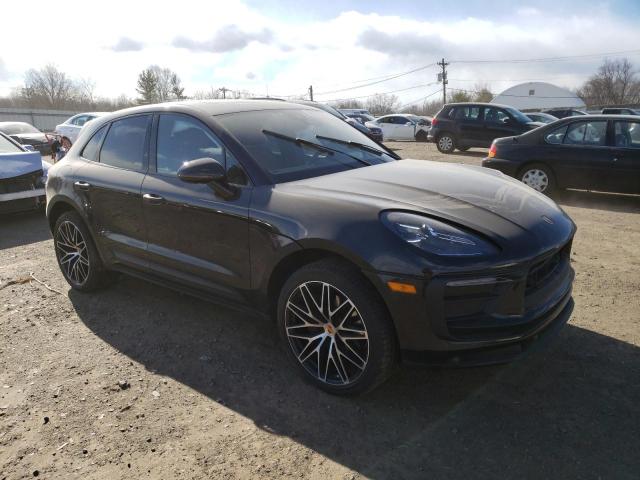Photo 4 from auction – 2022 PORSCHE MACAN with VIN WP1AA2A53NLB06230