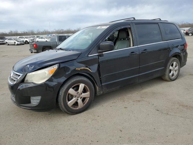 VOLKSWAGEN ROUTAN SE 2011 with VIN 2V4RW3DG3BR625683 - Photo from auction
