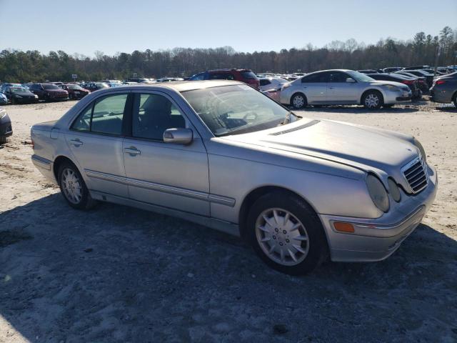 Photo 4 from auction – 2000 MERCEDES-BENZ E 320 with VIN WDBJF65J2YB119299