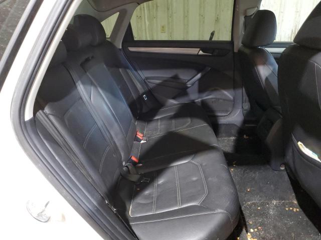 Photo 10 from auction – 2015 VOLKSWAGEN PASSAT S with VIN 1VWAT7A3XFC079985
