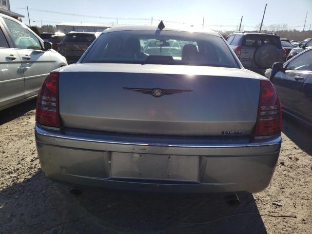 Photo 6 from auction – 2007 CHRYSLER 300C with VIN 2C3KA63H77H697932