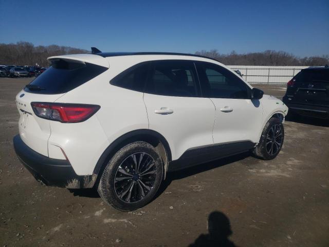 Photo 3 from auction – 2021 FORD ESCAPE SE with VIN 1FMCU0G68MUB09618