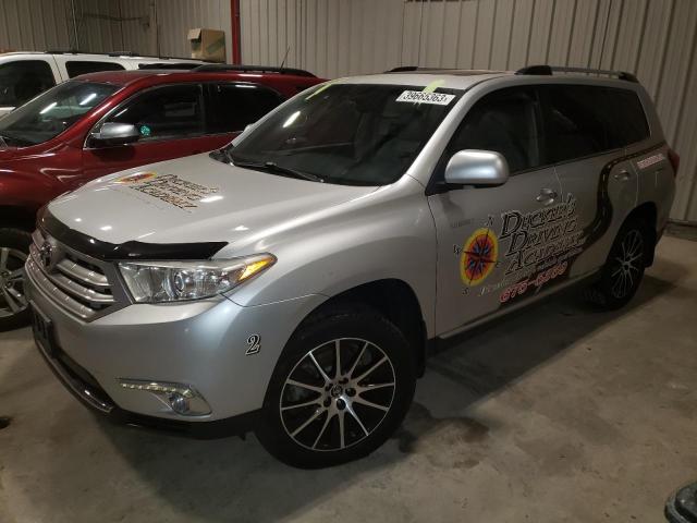 TOYOTA HIGHLANDER 2013 с VIN 5TDDK3EH3DS175955 - Фото с аукциона