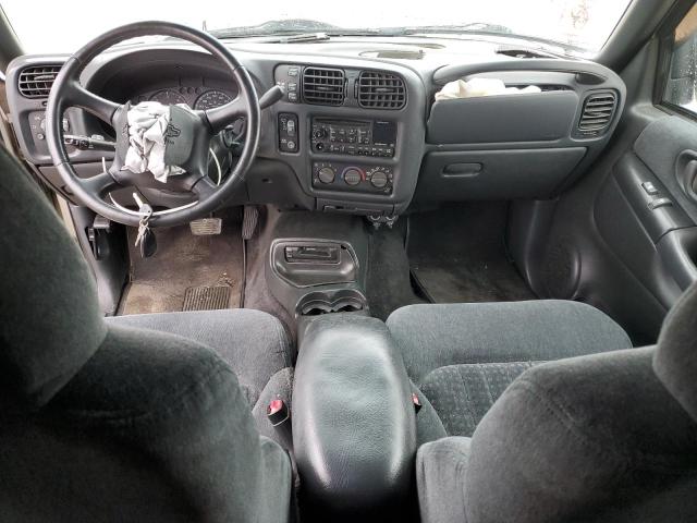 Photo 8 from auction – 2000 CHEVROLET BLAZER with VIN 1GNCT18W1YK184259