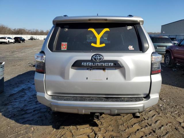 Photo 6 from auction – 2016 TOYOTA 4RUNNER SR with VIN JTEBU5JR2G5277314