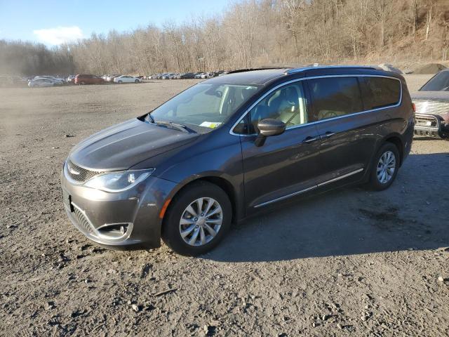 CHRYSLER PACIFICA T 2019 with VIN 2C4RC1BGXKR550944 - Photo from auction