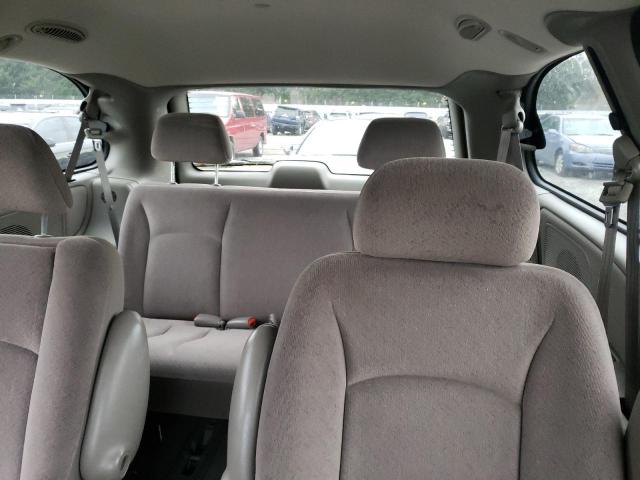Photo 10 from auction – 2002 DODGE GRAND CARA with VIN 2B4GP44RX2R572130
