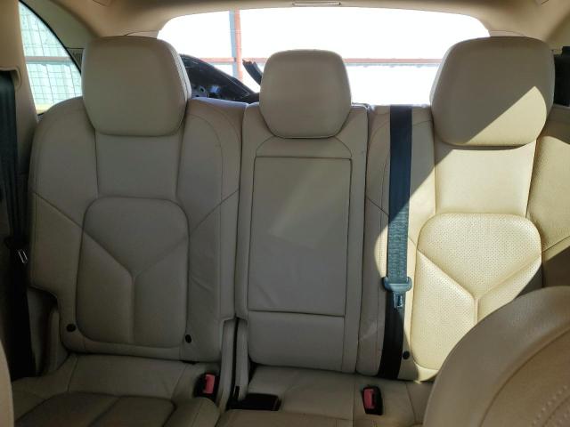 Photo 10 from auction – 2012 PORSCHE CAYENNE with VIN WP1AA2A29CLA04675