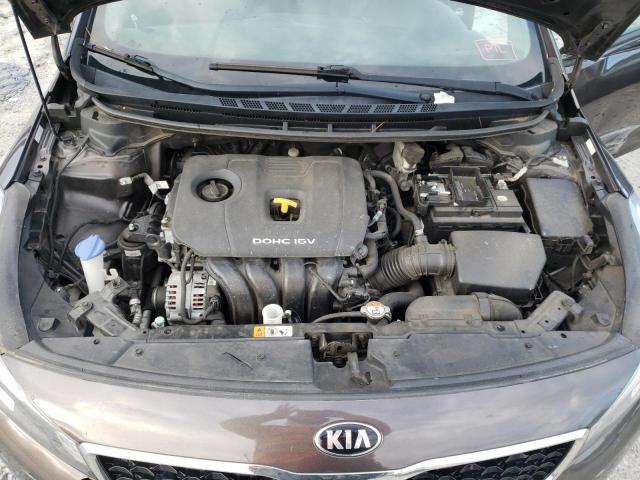 Photo 11 from auction – 2018 KIA FORTE LX with VIN 3KPFL4A77JE170904