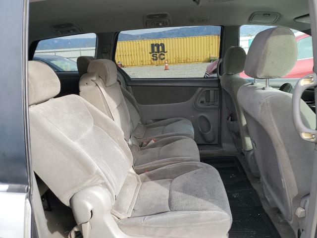 Photo 11 from auction – 2004 TOYOTA SIENNA CE with VIN 5TDZA23CX4S137035