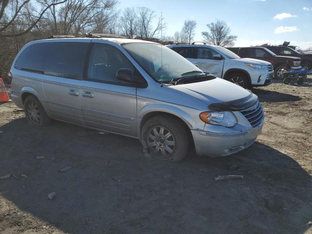Photo 4 from auction – 2005 CHRYSLER TOWN & COU with VIN 2C4GP54L05R433178