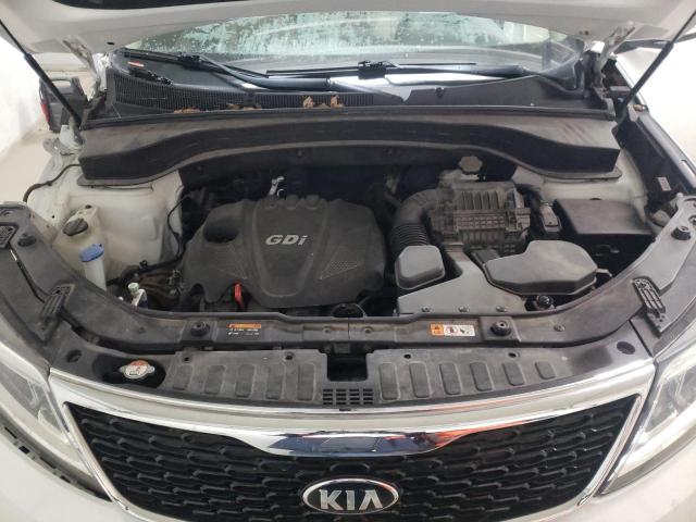 Photo 12 from auction – 2015 KIA SORENTO LX with VIN 5XYKTCA67FG616866