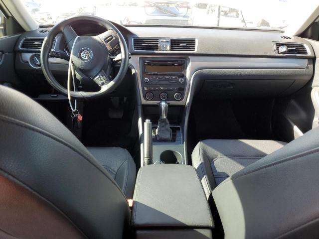 Photo 8 from auction – 2014 VOLKSWAGEN PASSAT S with VIN 1VWAS7A3XEC053789