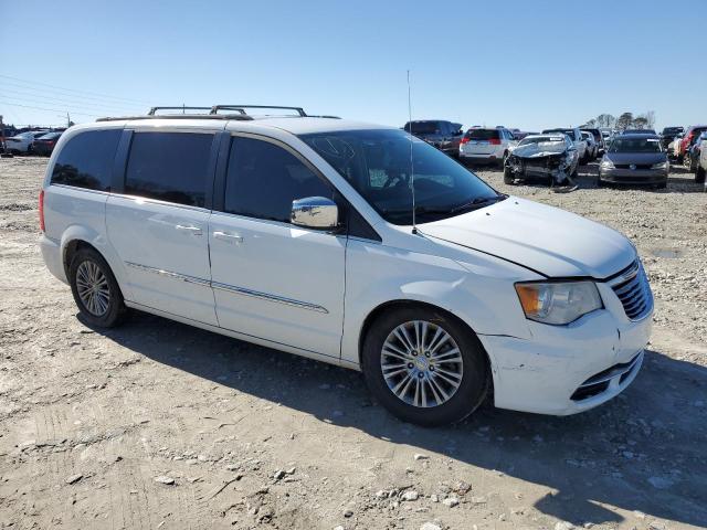 Photo 4 from auction – 2014 CHRYSLER TOWN & COU with VIN 2C4RC1CG1ER214876