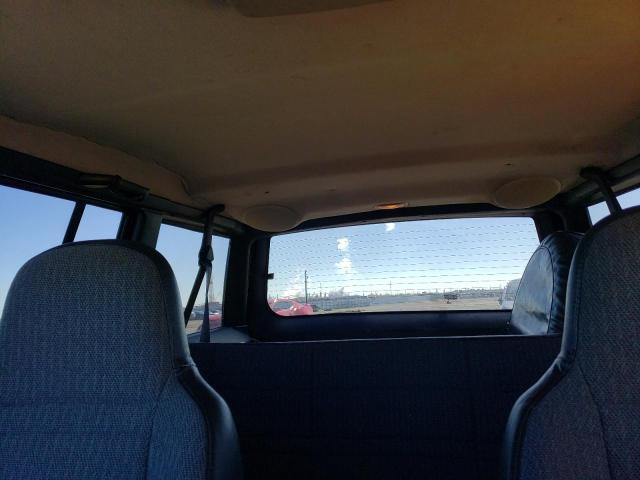 Photo 10 from auction – 2001 JEEP CHEROKEE S with VIN 1J4FF48S81L568836