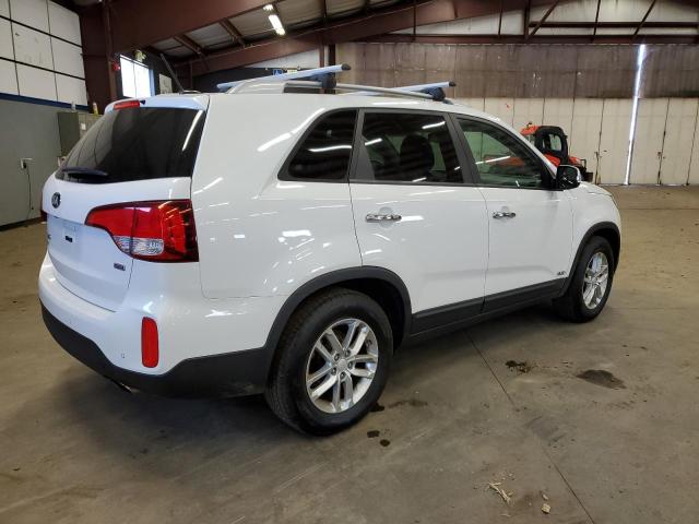 Photo 3 from auction – 2015 KIA SORENTO LX with VIN 5XYKTCA67FG642125